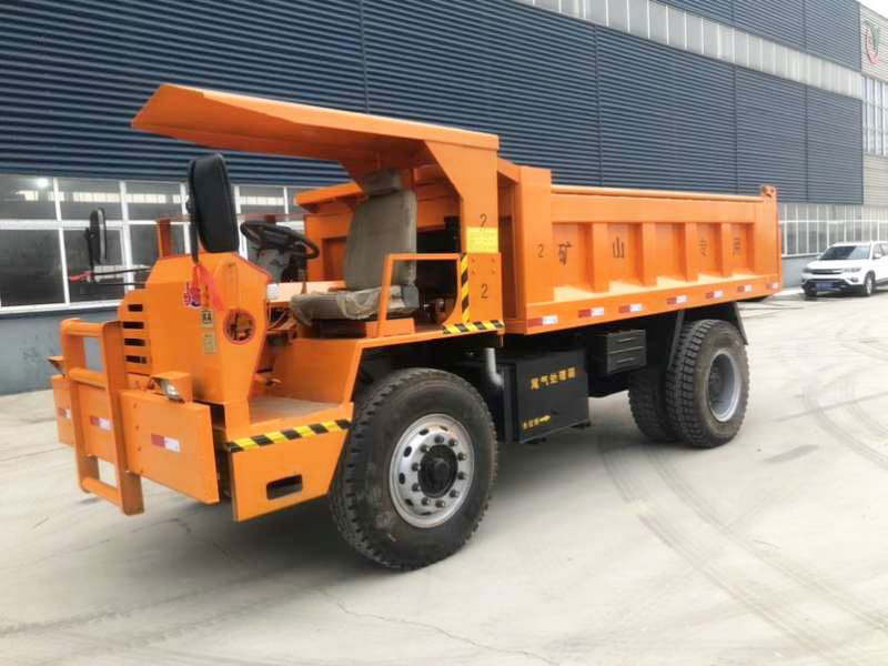 20噸運(yùn)輸車