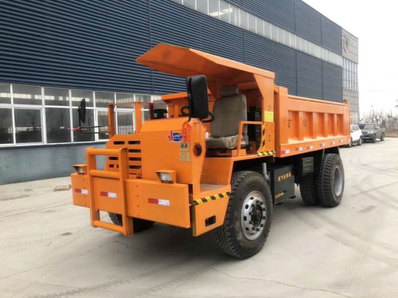 20噸濕式制動(dòng)礦用運(yùn)輸車